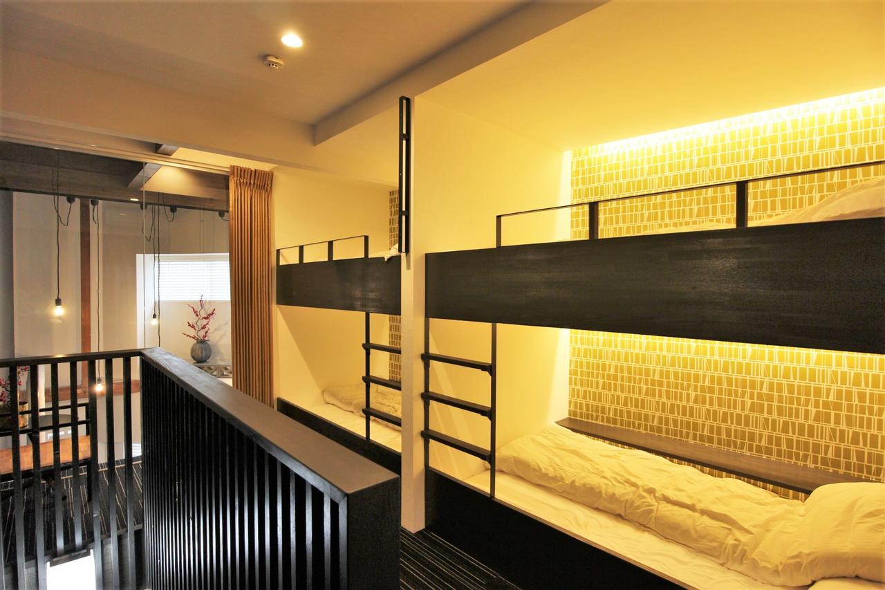 Sekai Hotel Mangetsu Osaka Exterior photo